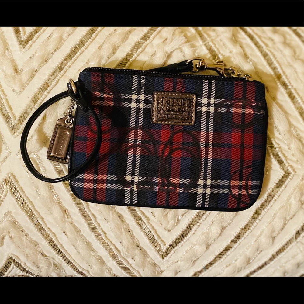 Poppy Wristlet